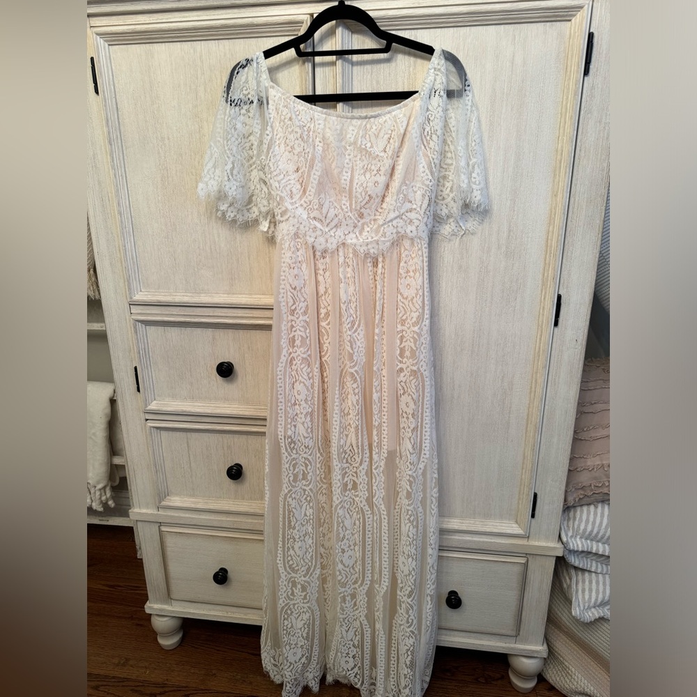 Baltic Born lace dress, size small, tags on, never worn